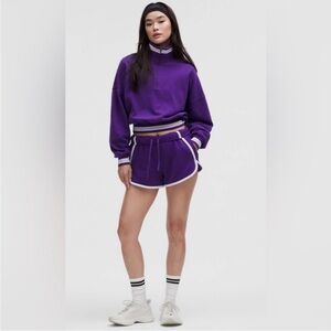 Lululemon BNWT Scuba Mid-Rise Oversized Short 3" Trim College Purple/Light Ivory